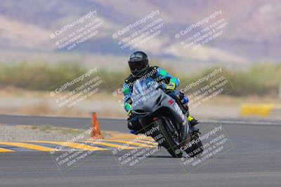 media/Sep-11-2022-SoCal Trackdays (Sun) [[81b7e951af]]/Turn 14 (1130am)/